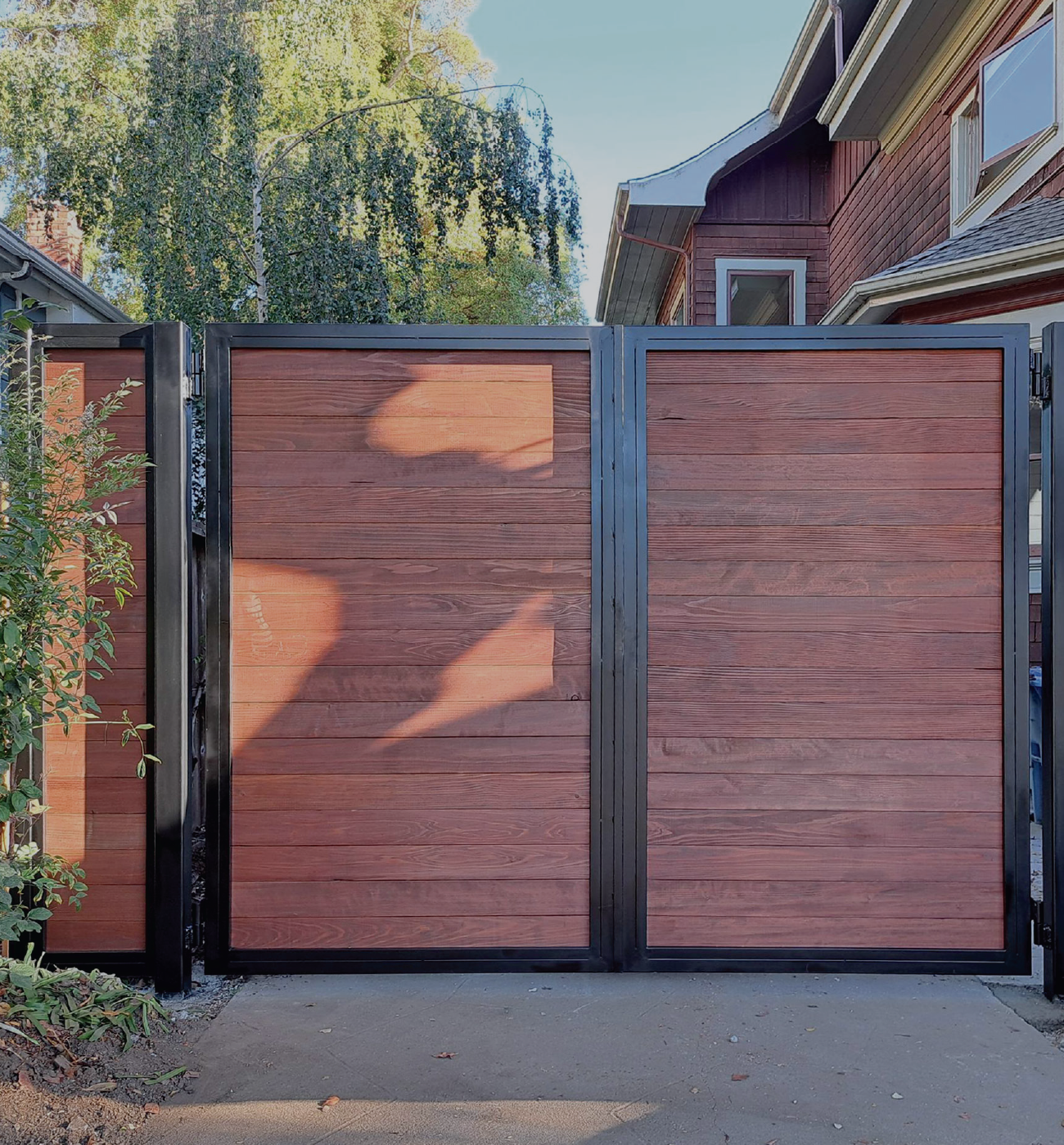 Dual Swing gate with horizontal wood panel